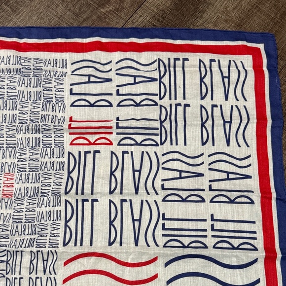 Bill Blass vtg Scarf - Picture 4 of 5